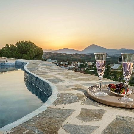 Villa Simantiri Pombia Екстериор снимка