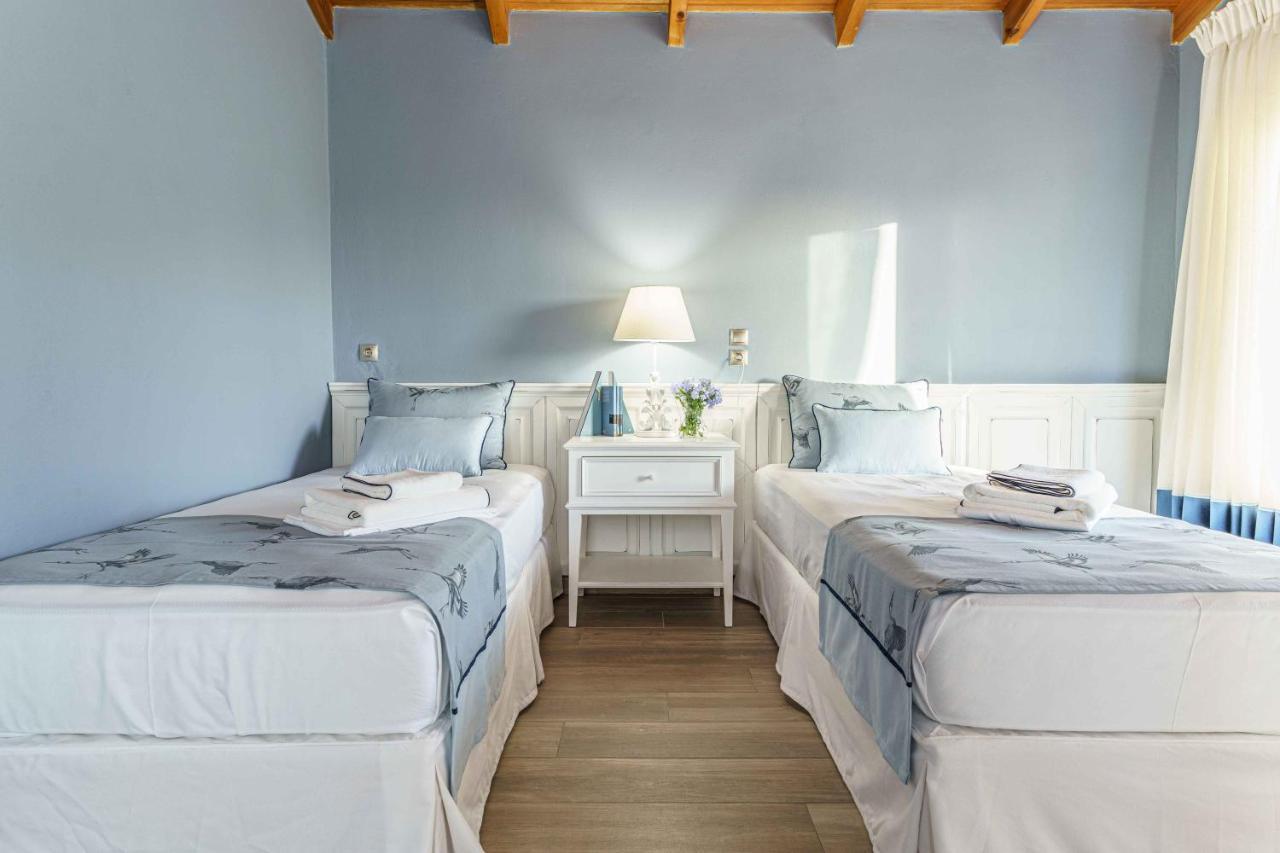 Villa Simantiri Pombia Екстериор снимка