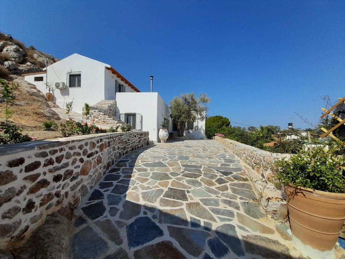 Villa Simantiri Pombia Екстериор снимка