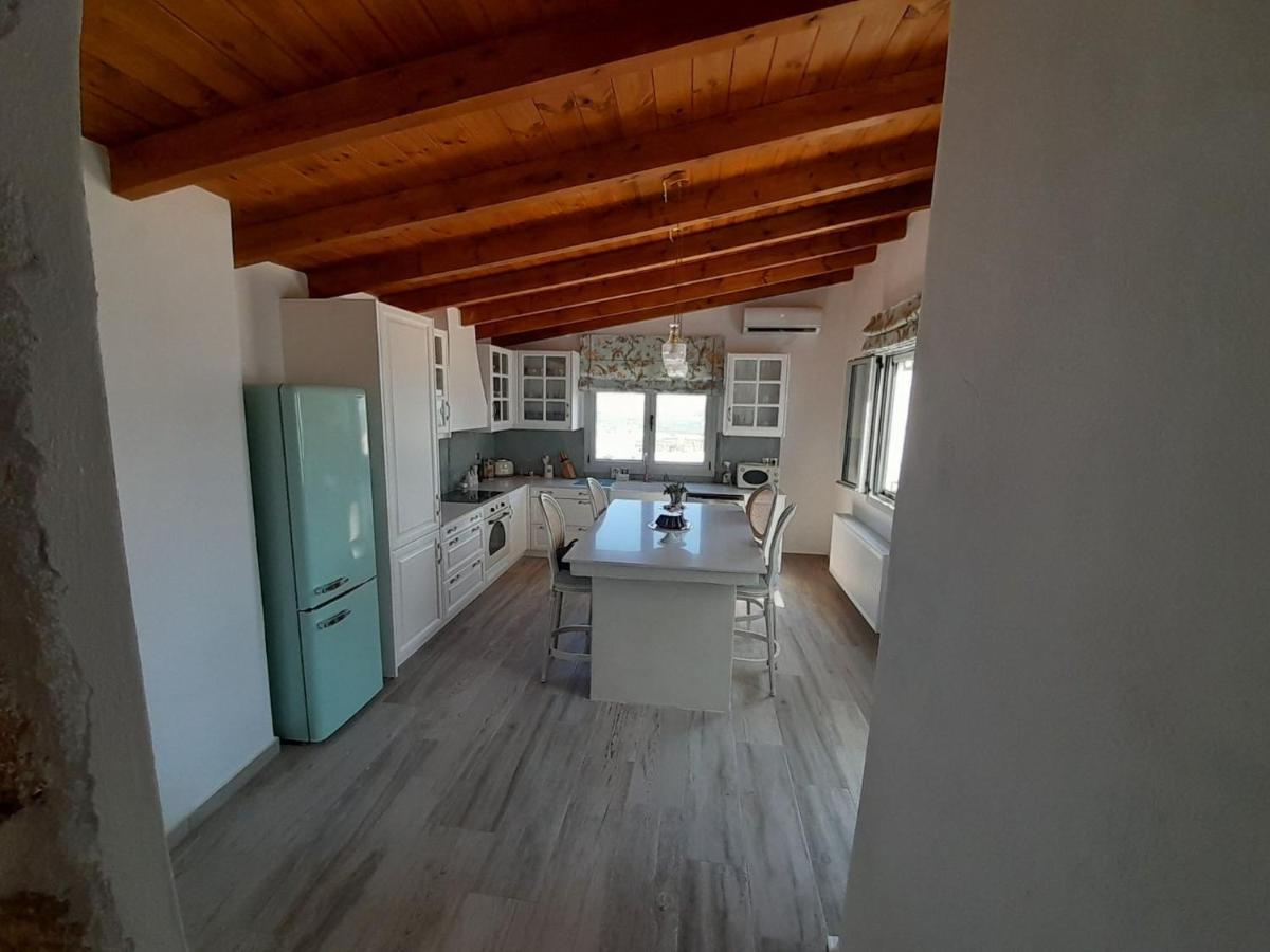 Villa Simantiri Pombia Екстериор снимка