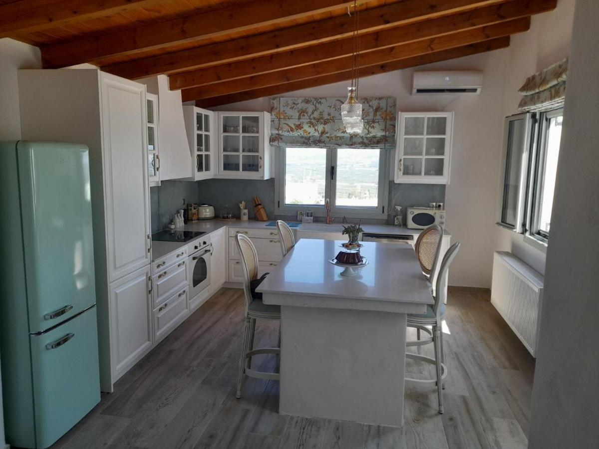 Villa Simantiri Pombia Екстериор снимка
