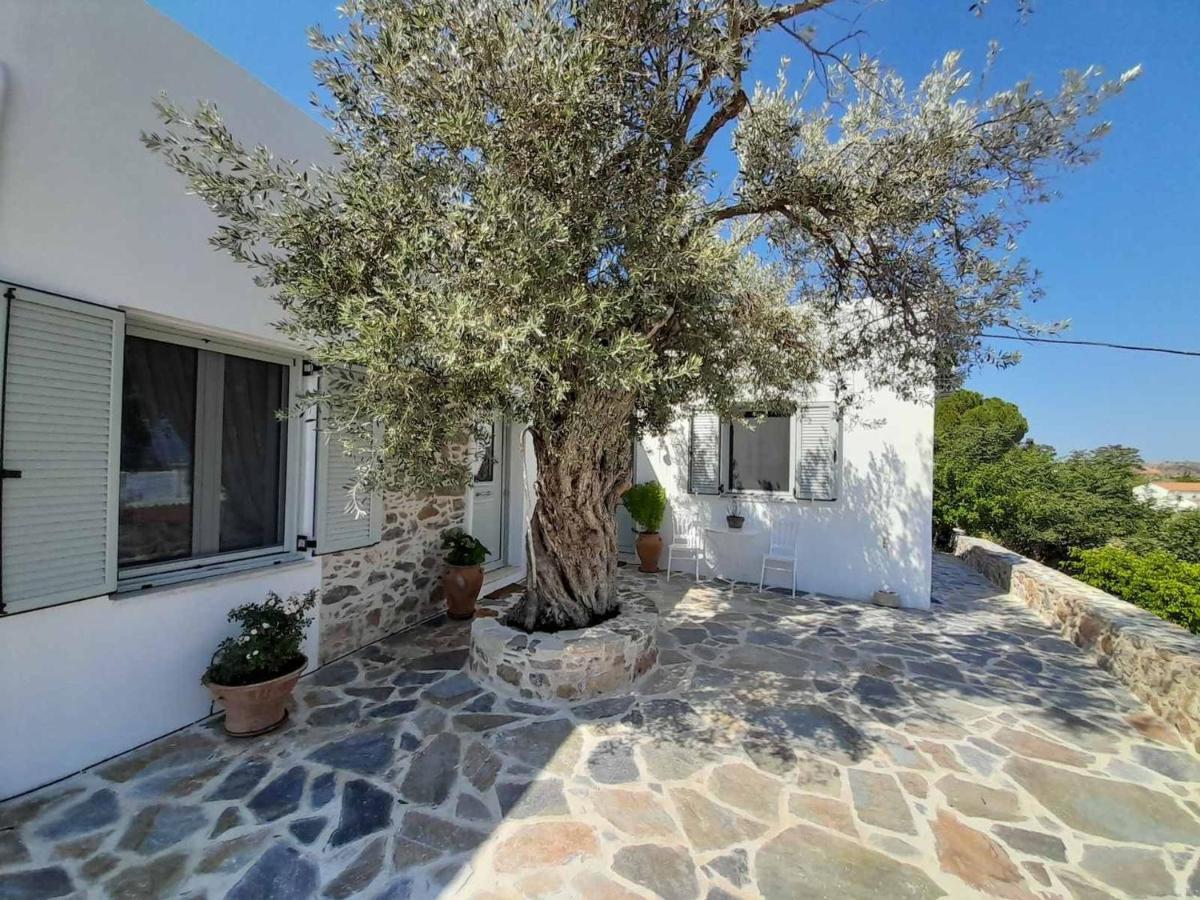 Villa Simantiri Pombia Екстериор снимка