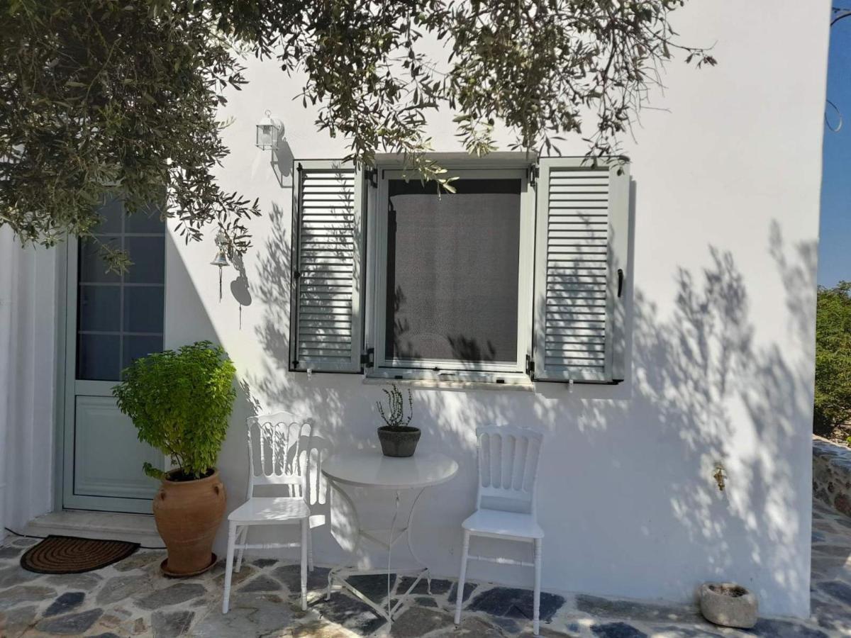 Villa Simantiri Pombia Екстериор снимка